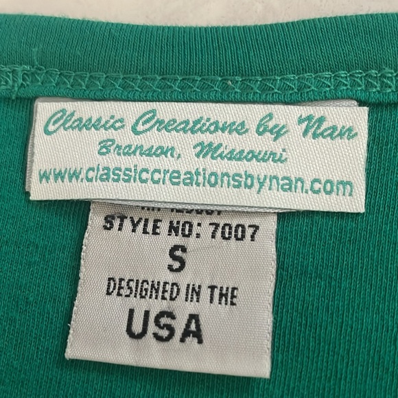 Reindeer Bling Christmas Top Green V Neck - Picture 9 of 10